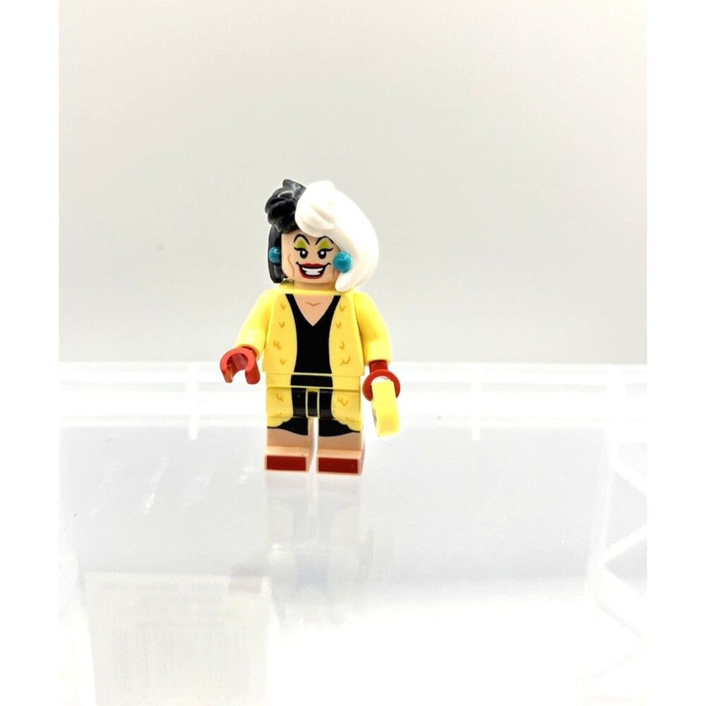 LEGO Disney Minifigure dis188 Cruella De Vil Minifig From 43277 Movie